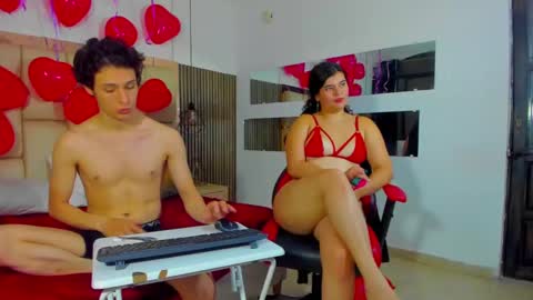 Snapshot of lizanddante chatting on 16, 2, 2025 Liz and Dante online show from 16, 2, 2025