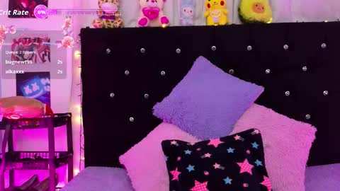 Snapshot of lizz_bela1 chatting on 1, 12, 2025 Lizz online show from 1, 12, 2025