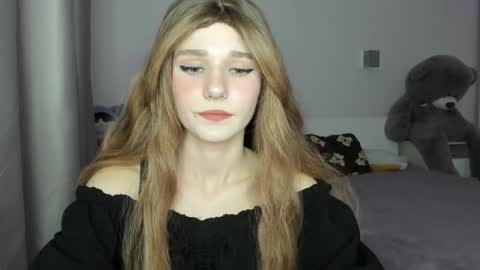 lizza_a online show from 7, 4, 2026