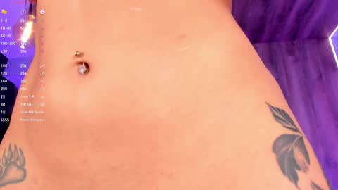 Snapshot of lizzhamilton_ chatting on 4, 1, 2025 Lizzi online show from 4, 1, 2025