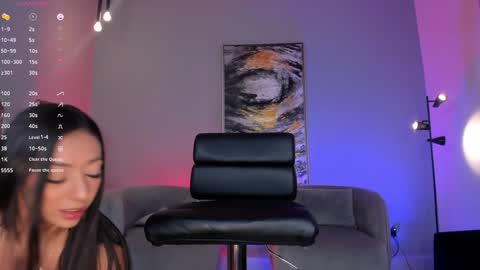 Snapshot of lizzhamilton_ chatting on 8, 1, 2025 Lizzi online show from 8, 1, 2025