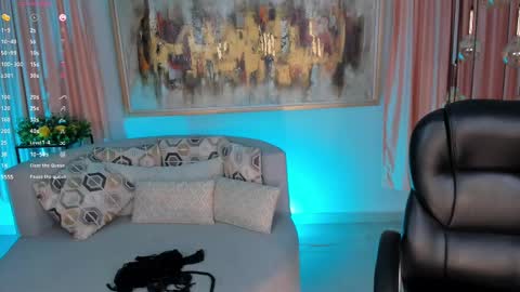 Snapshot of lizzhamilton_ chatting on 12, 2, 2025 Lizzi online show from 12, 2, 2025