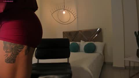 Snapshot of lizzhamilton_ chatting on 18, 10, 2025 Lizzi online show from 18, 10, 2025