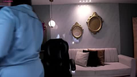 Snapshot of lizzhamilton_ chatting on 24, 10, 2025 Lizzi online show from 24, 10, 2025