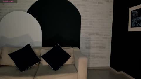 Snapshot of lizzhamilton_ chatting on 16, 11, 2025 Lizzi online show from 16, 11, 2025