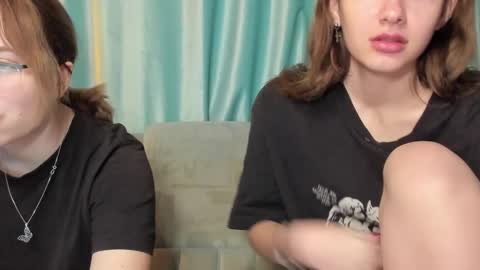 lizzi_muur online show from 1, 12, 2024