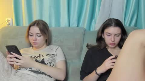 lizzi_muur online show from 11, 12, 2024