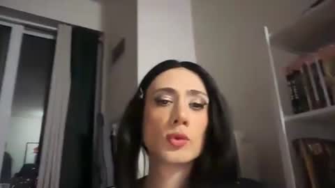 Snapshot of lizzie_vl chatting on 6, 3, 2026 lizzy online show from 6, 3, 2026