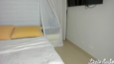 lizzieamber online show from 31, 1, 2025