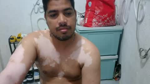 lizzy_955413 online show from 25, 6, 2026