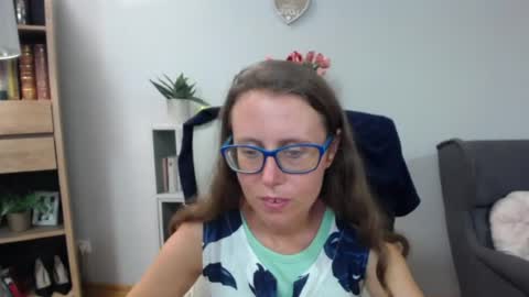 Snapshot of lizzy_sparkle chatting on 29, 6, 2026 Lizzy online show from 29, 6, 2026