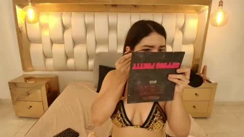 LIZZY RAVEN online show from 1, 7, 2026
