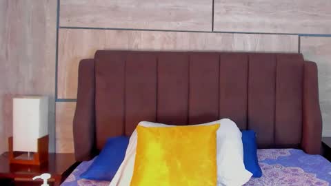 Snapshot of lizzysato chatting on 25, 11, 2025 LizzySato online show from 25, 11, 2025