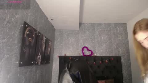 Snapshot of lizzysnow chatting on 9, 9, 2025 lizzysnow online show from 9, 9, 2025