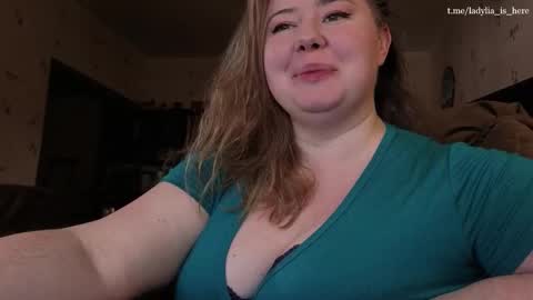 Snapshot of llia_orgel chatting on 13, 12, 2025 Lia online show from 13, 12, 2025