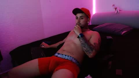 Snapshot of lliamm_2 chatting on 25, 1, 2025 lliamm 2 online show from 25, 1, 2025