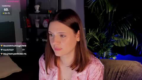 Snapshot of llkadream chatting on 8, 3, 2025 Arina online show from 8, 3, 2025