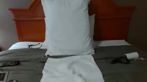 Snapshot of lnsideher69 chatting on 12, 10, 2025 John online show from 12, 10, 2025