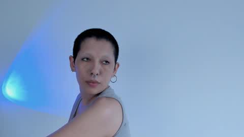 Snapshot of lnxmst chatting on 28, 10, 2025 Lynx Mist online show from 28, 10, 2025