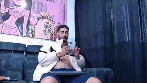 lobocruzlatino online show from 26, 1, 2025