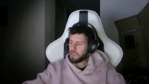 Snapshot of lobotomy54 chatting on 6, 10, 2025 lobo online show from 6, 10, 2025