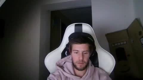 Snapshot of lobotomy54 chatting on 12, 11, 2025 lobo online show from 12, 11, 2025