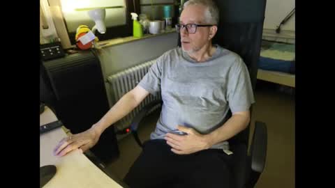 Snapshot of loenne1 chatting on 28, 2, 2026 loenne1 online show from 28, 2, 2026