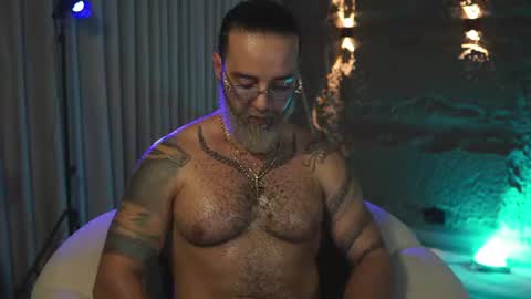 logan_cardenas1 online show from 11, 6, 2026