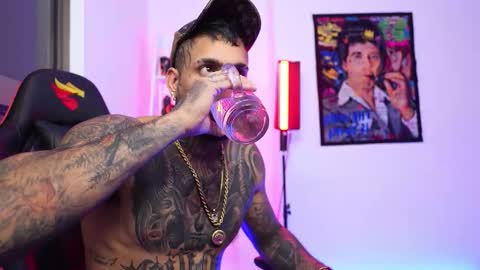 Snapshot of logan_hugh8 chatting on 31, 10, 2025 logan_hugh8 online show from 31, 10, 2025