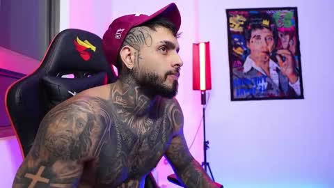 Snapshot of logan_hugh8 chatting on 4, 11, 2025 logan_hugh8 online show from 4, 11, 2025