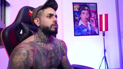 Snapshot of logan_hugh8 chatting on 5, 11, 2025 logan_hugh8 online show from 5, 11, 2025