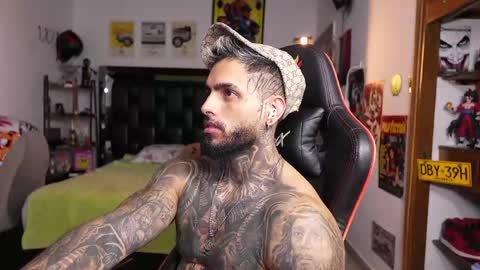 logan_hugh8 online show from 21, 5, 2026