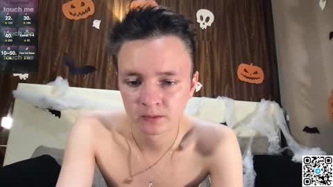 Snapshot of logan_mett chatting on 2, 11, 2025 Logan online show from 2, 11, 2025