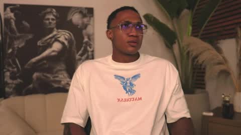 logan_varela online show from 16, 2, 2025