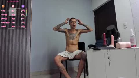 Snapshot of logan_wollff chatting on 28, 5, 2026 logan_wollff online show from 28, 5, 2026