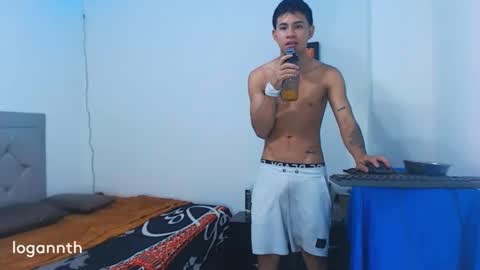 Snapshot of logannthh chatting on 5, 12, 2024 logannthh online show from 5, 12, 2024