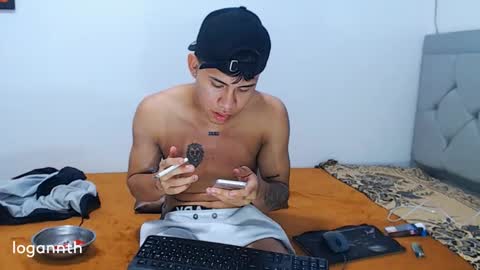 Snapshot of logannthh chatting on 14, 12, 2024 logannthh online show from 14, 12, 2024