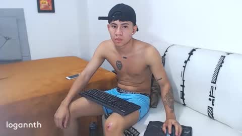 Snapshot of logannthh chatting on 23, 12, 2024 logannthh online show from 23, 12, 2024