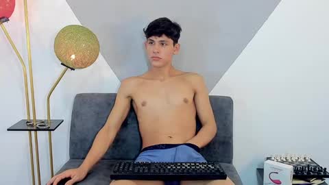 loganoficialx online show from 4, 12, 2024