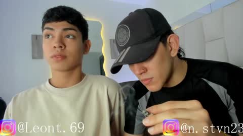 logantwink18 online show from 7, 4, 2026