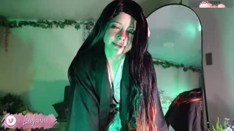 Snapshot of loidjanne chatting on 26, 11, 2025 Janne Miller 9pm to 3am GMT-5 online show from 26, 11, 2025