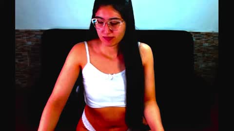 Snapshot of lois_fer chatting on 18, 6, 2026 Lois online show from 18, 6, 2026