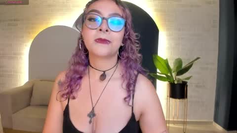 Snapshot of loiseharper chatting on 8, 5, 2026 Loise online show from 8, 5, 2026