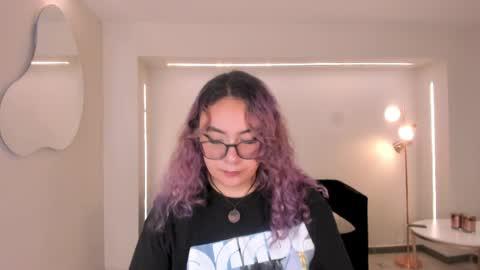 Snapshot of loiseharper chatting on 16, 5, 2026 Loise online show from 16, 5, 2026