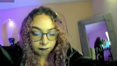 Snapshot of loiseharper chatting on 21, 5, 2026 Loise online show from 21, 5, 2026