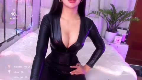 Snapshot of loisewilliams chatting on 19, 1, 2025 Mistress L online show from 19, 1, 2025