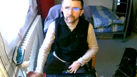 Snapshot of lokoum39 chatting on 11, 12, 2024 lokoum39 online show from 11, 12, 2024