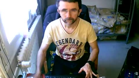 Snapshot of lokoum39 chatting on 15, 1, 2025 lokoum39 online show from 15, 1, 2025