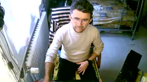 Snapshot of lokoum39 chatting on 24, 11, 2025 lokoum39 online show from 24, 11, 2025