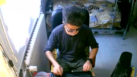 Snapshot of lokoum39 chatting on 28, 11, 2025 lokoum39 online show from 28, 11, 2025